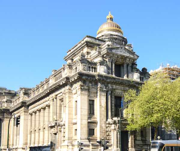 Palais de Justice địa điểm du lịch ở Brussels