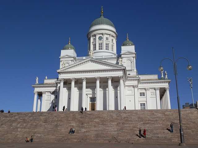 Nhà thờ Helsinki Catheral- địa điểm du lịch helsinki phần lan nổi tiếng nhất