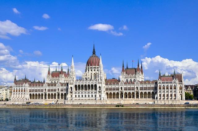 Toà nhà quốc hội budapest hungary